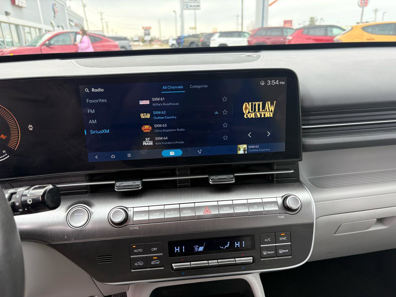 Used 2024 Hyundai Kona SEL image 25