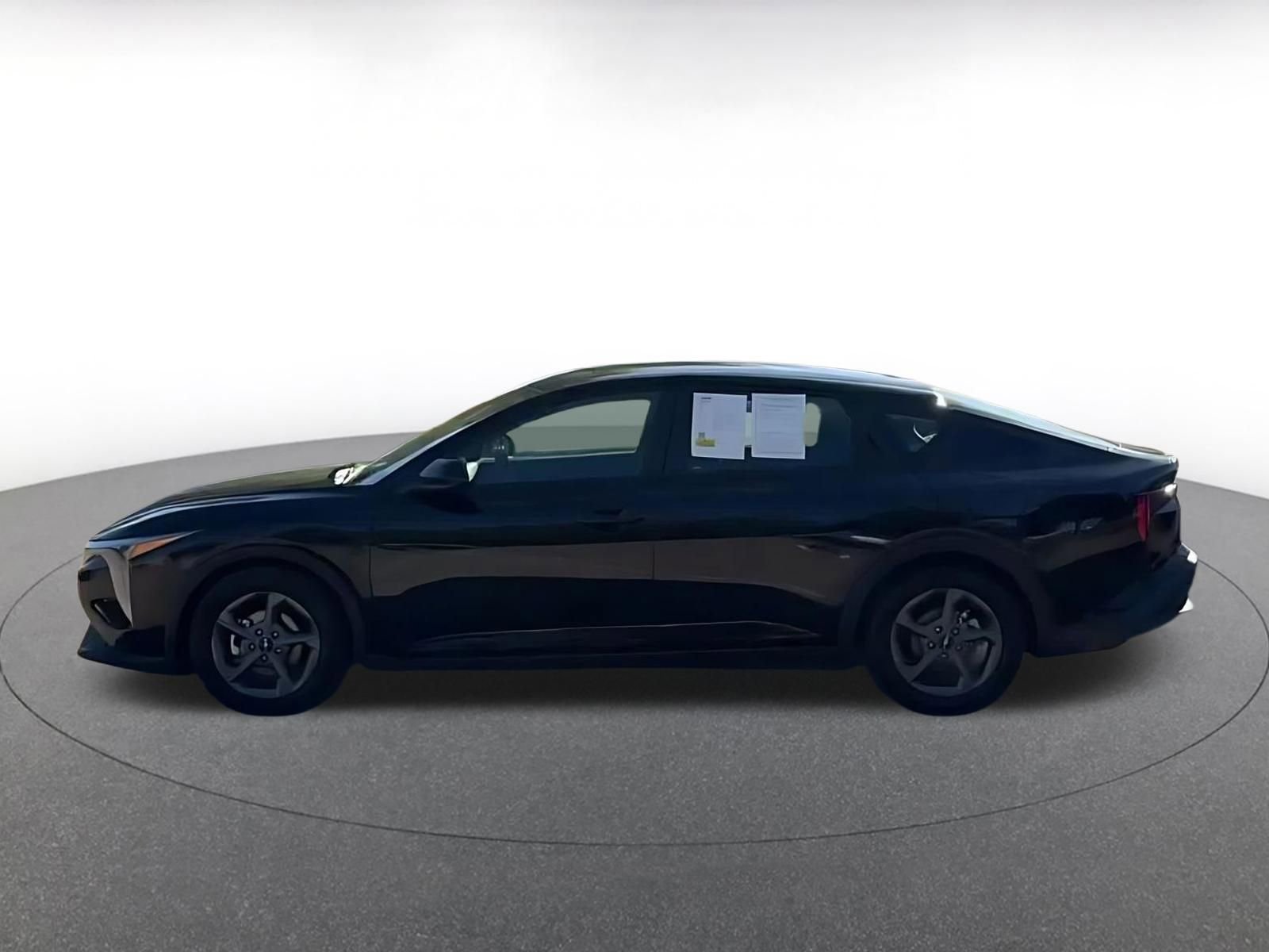 Used 2025 Kia K4 FWD image 9