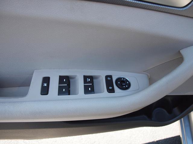 Used 2016 Hyundai Sonata SE FWD image 8