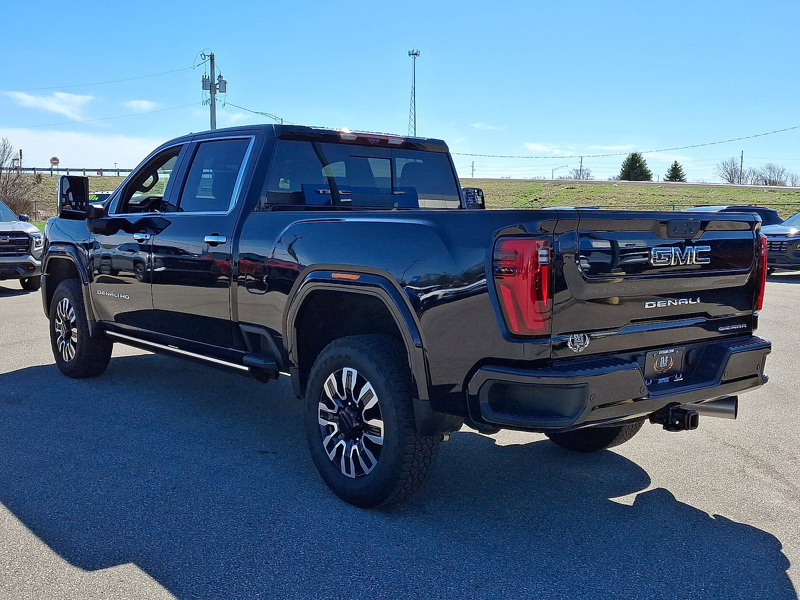 Used 2025 GMC Sierra 3500 Denali Ultimate AWD/4WD image 22