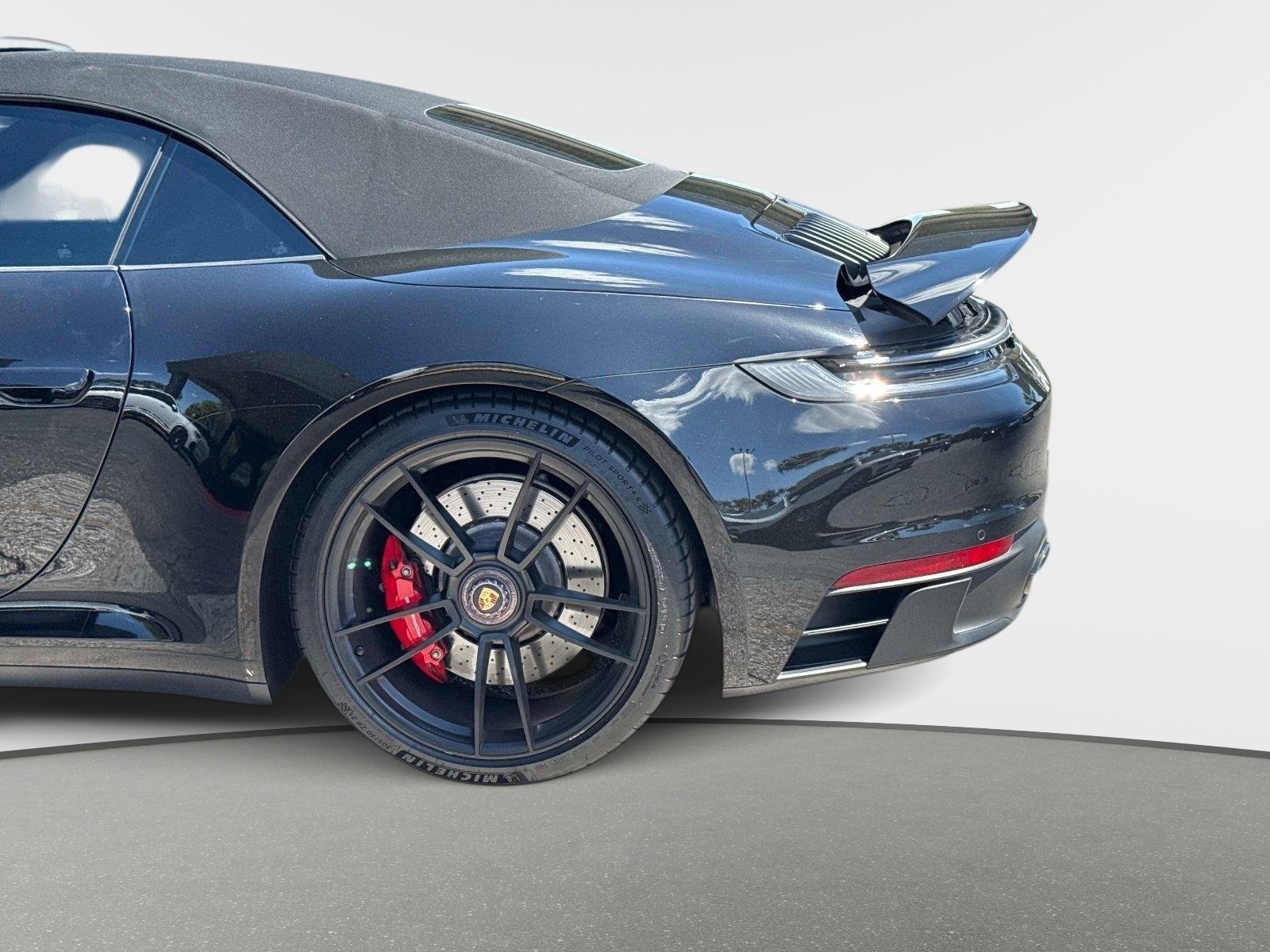 Used 2022 Porsche 911 Carrera GTS RWD image 17