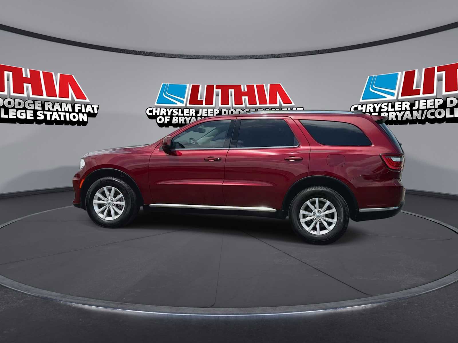 Used 2022 Dodge Durango SXT image 5