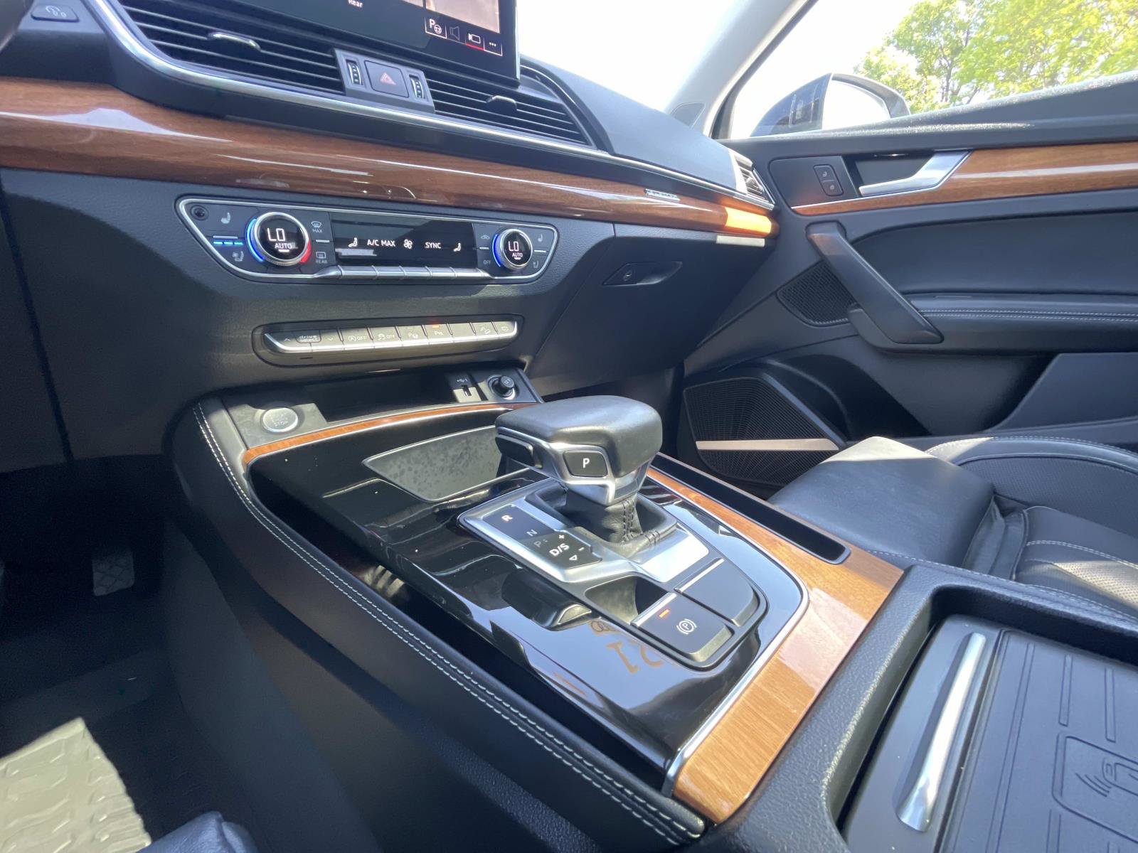 Used 2021 Audi Q5 Prestige w/ Prestige Package image 30