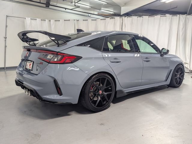 Used 2023 Honda Civic Type R image 3