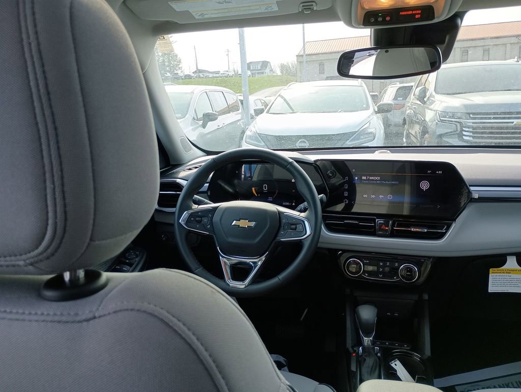 New 2025 Chevrolet TrailBlazer LT w/ Convenience Package image 15