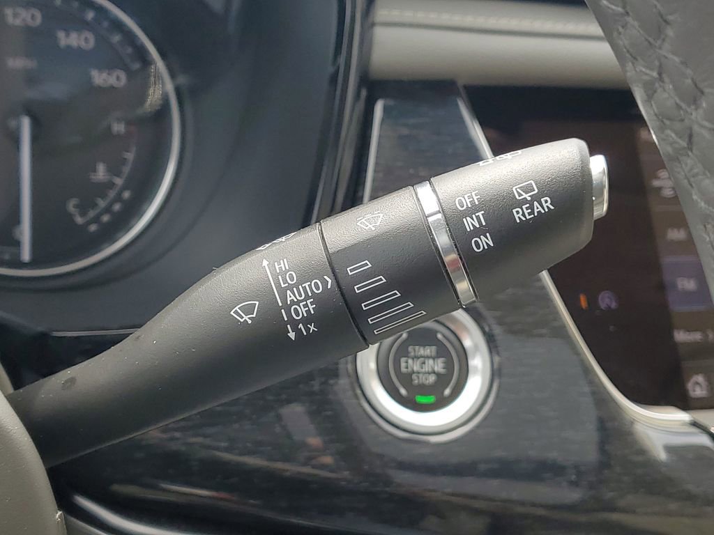 Used 2022 Cadillac XT6 Premium Luxury w/ LPO, Floor Liner Package AWD/4WD image 14