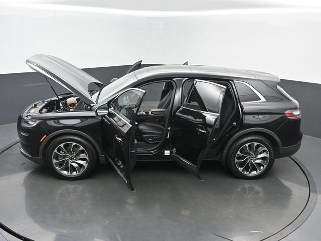 Used 2023 Lincoln Nautilus Reserve AWD/4WD image 65