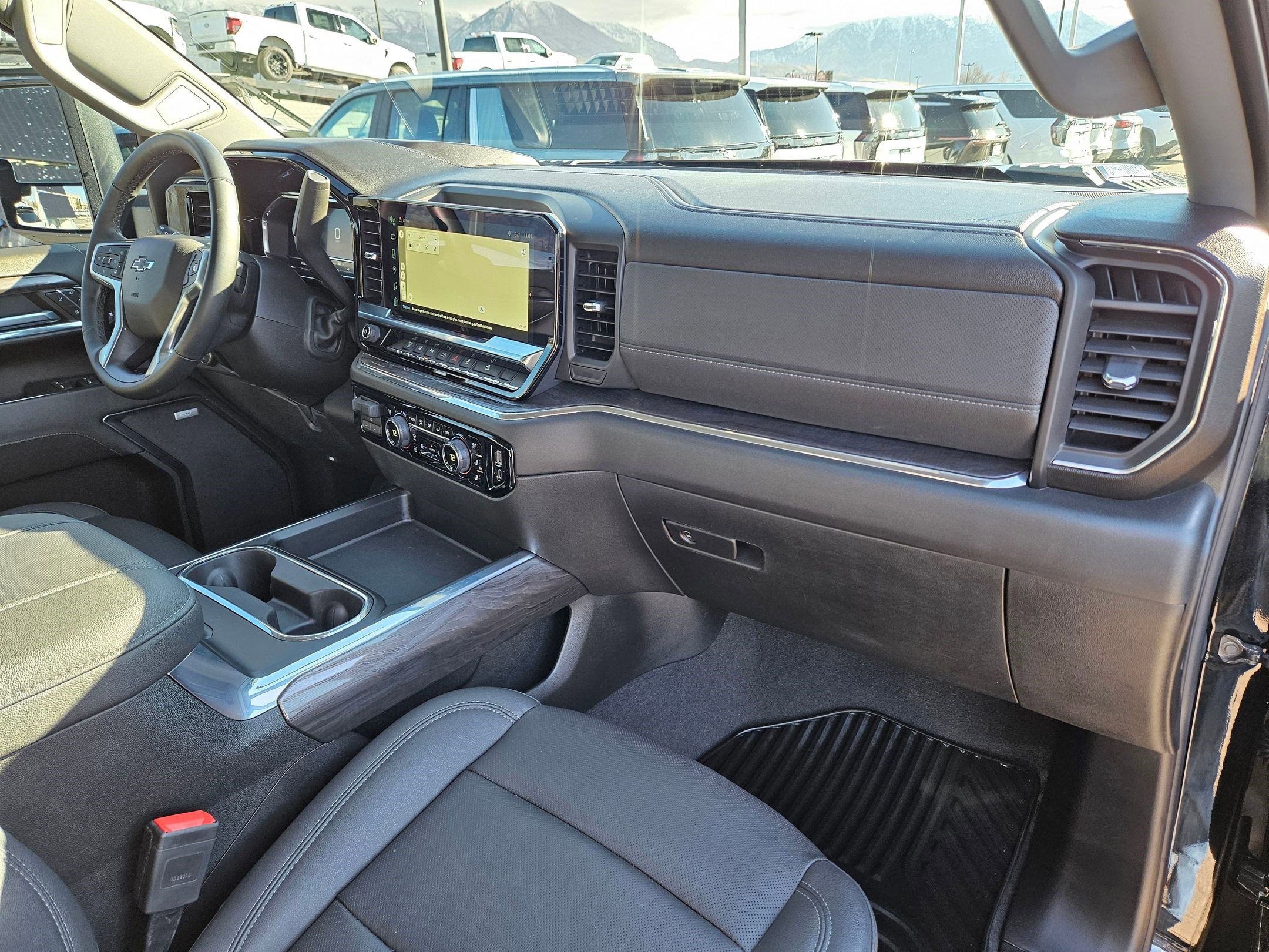 Used 2024 Chevrolet Silverado 3500 LTZ w/ LTZ Plus Package image 33