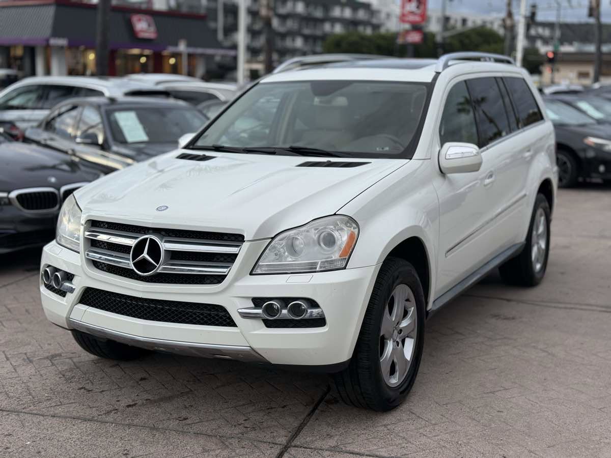 Used 2010 Mercedes-Benz GL 450 4MATIC image 5