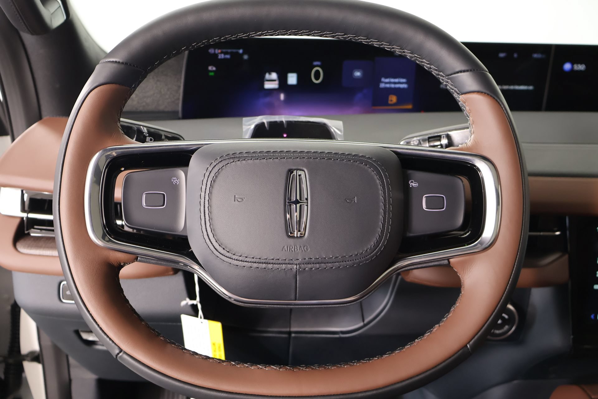 New 2027 Lincoln Navigator Reserve AWD/4WD image 3