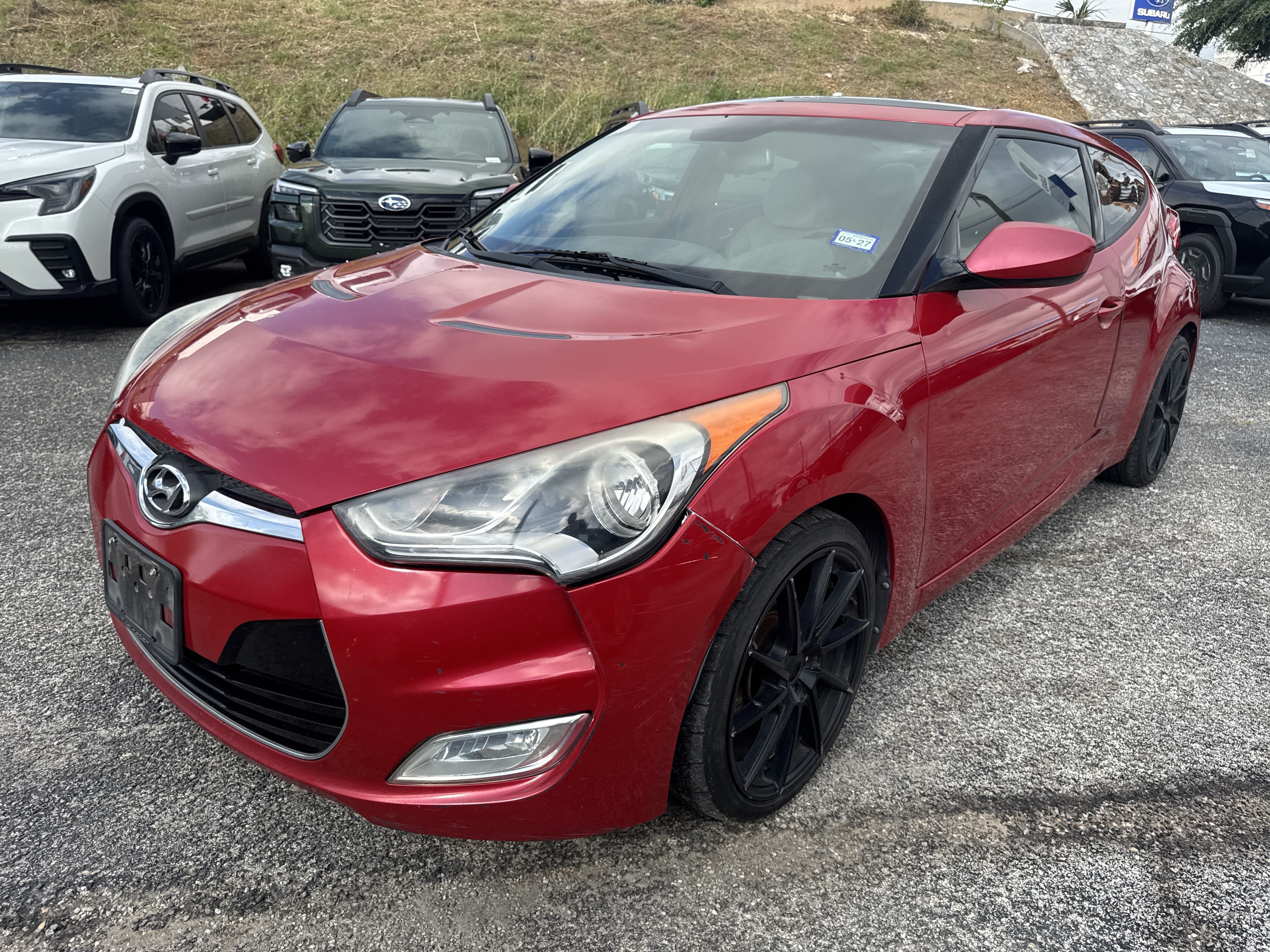 Used 2013 Hyundai Veloster w/ Style Pkg FWD image 7