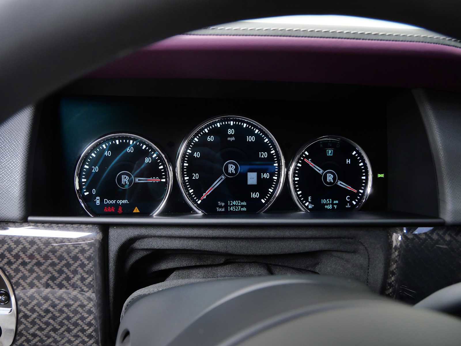 Used 2022 Rolls-Royce Cullinan Black Badge w/ Dark Exterior Package image 29