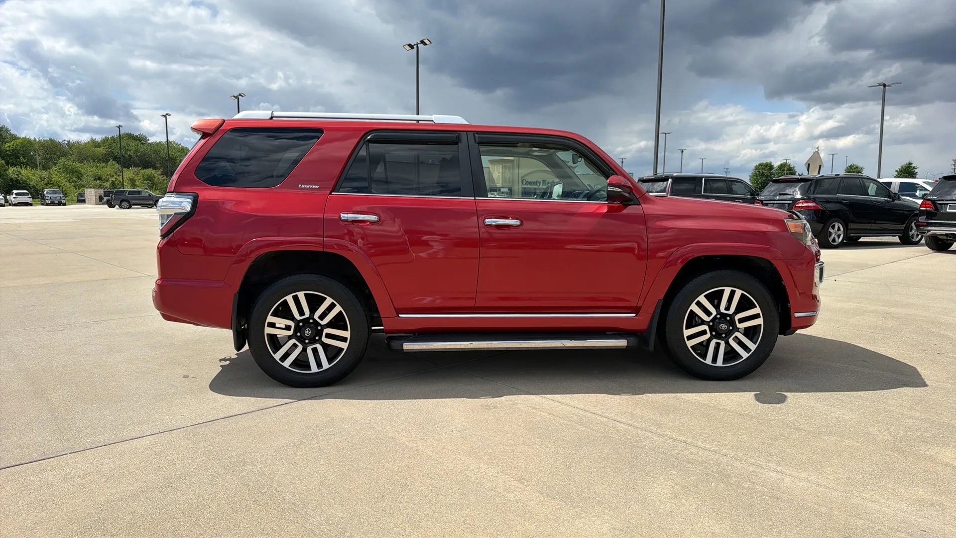 Used 2015 Toyota 4Runner Limited AWD/4WD image 23