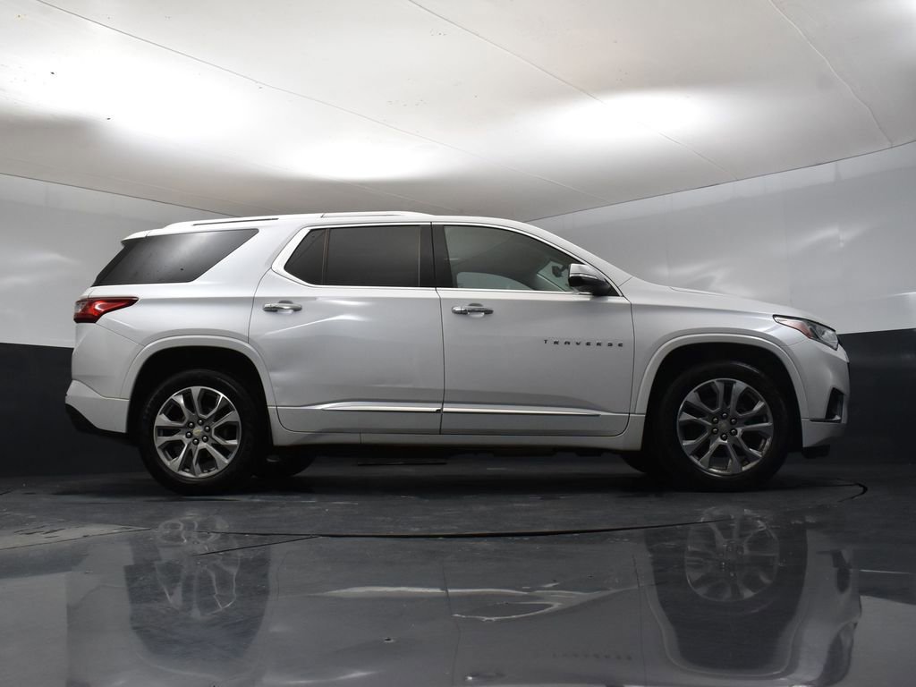 Used 2021 Chevrolet Traverse Premier w/ LPO, Floor Liner Package AWD/4WD image 12