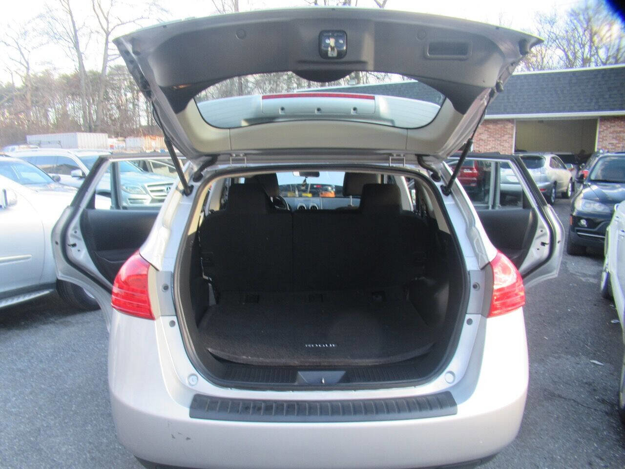 Used 2014 Nissan Rogue S w/ Convenience Package AWD/4WD image 12