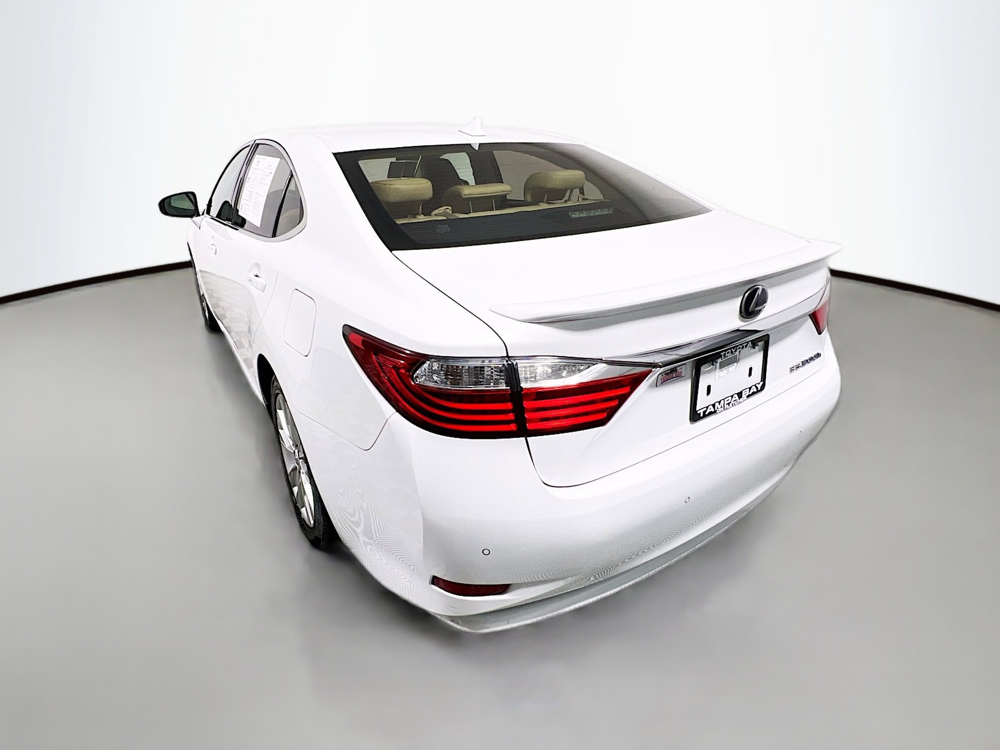 Used 2013 Lexus ES 300h image 8