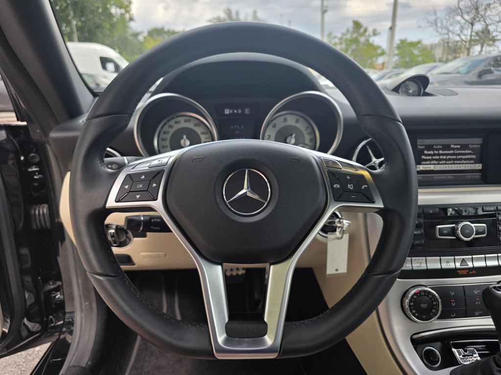 Used 2013 Mercedes-Benz SLK 250 image 27
