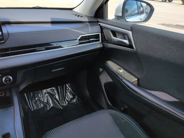 Used 2023 Mitsubishi Outlander ES FWD image 15