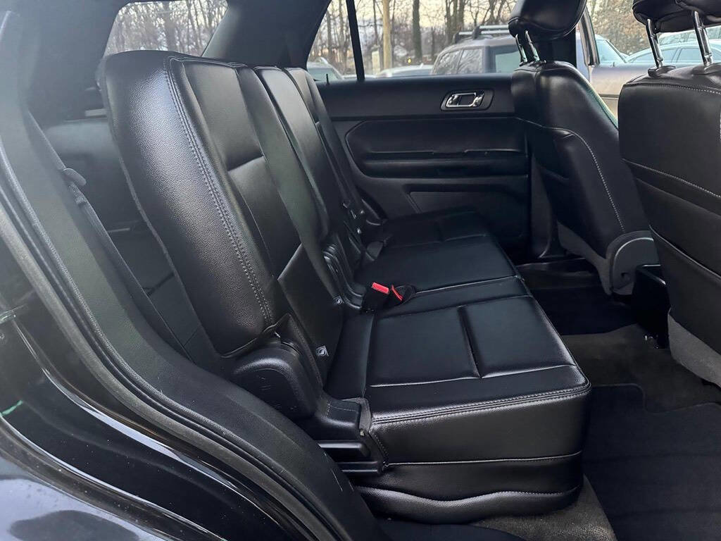 Used 2016 Ford Explorer Police Interceptor Utility AWD image 27