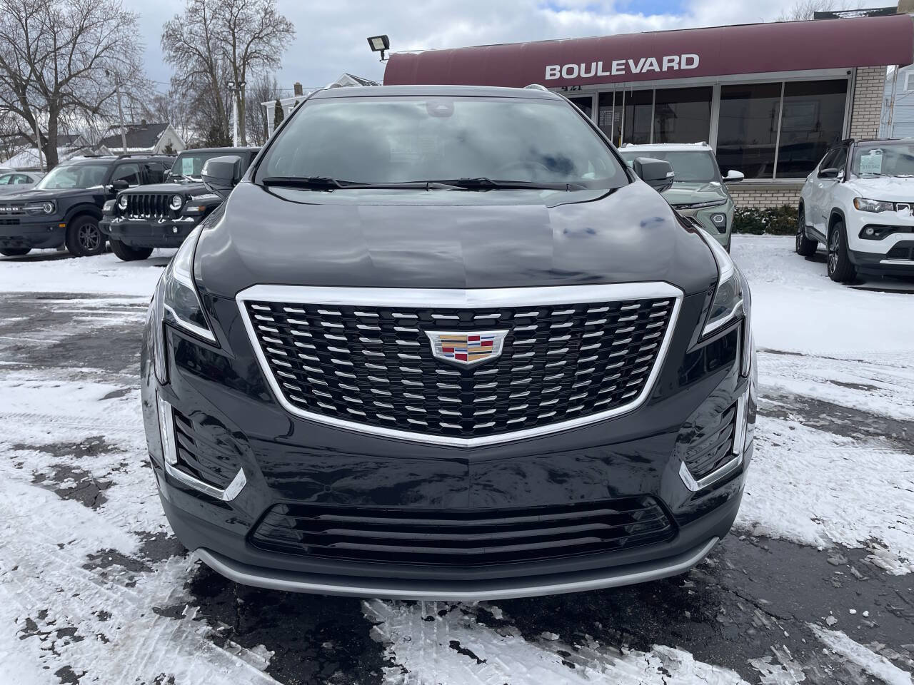 Used 2024 Cadillac XT5 Premium Luxury w/ LPO, Floor Liner Package image 11