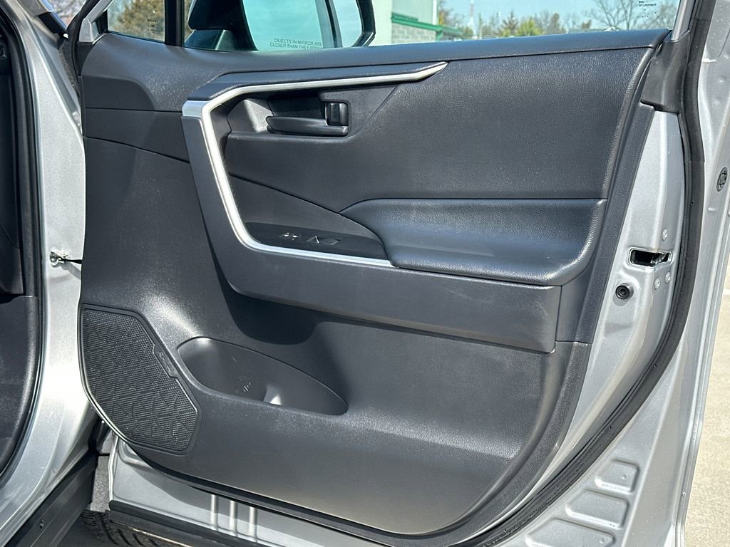Used 2024 Toyota RAV4 LE image 11