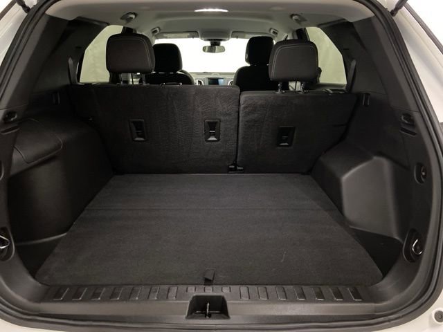 Used 2022 Chevrolet Equinox LS w/ LS Convenience Package image 11