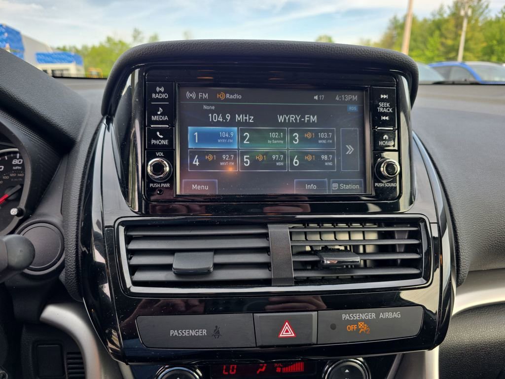 Used 2024 Mitsubishi Eclipse Cross ES AWD/4WD image 18