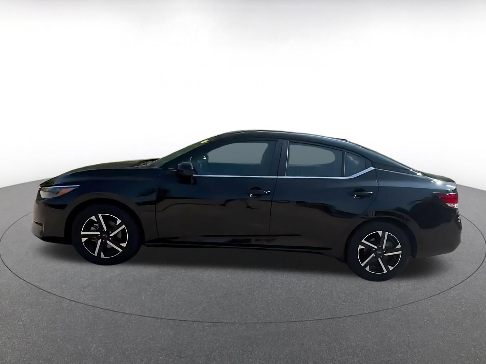 Used 2025 Nissan Sentra SV FWD image 8