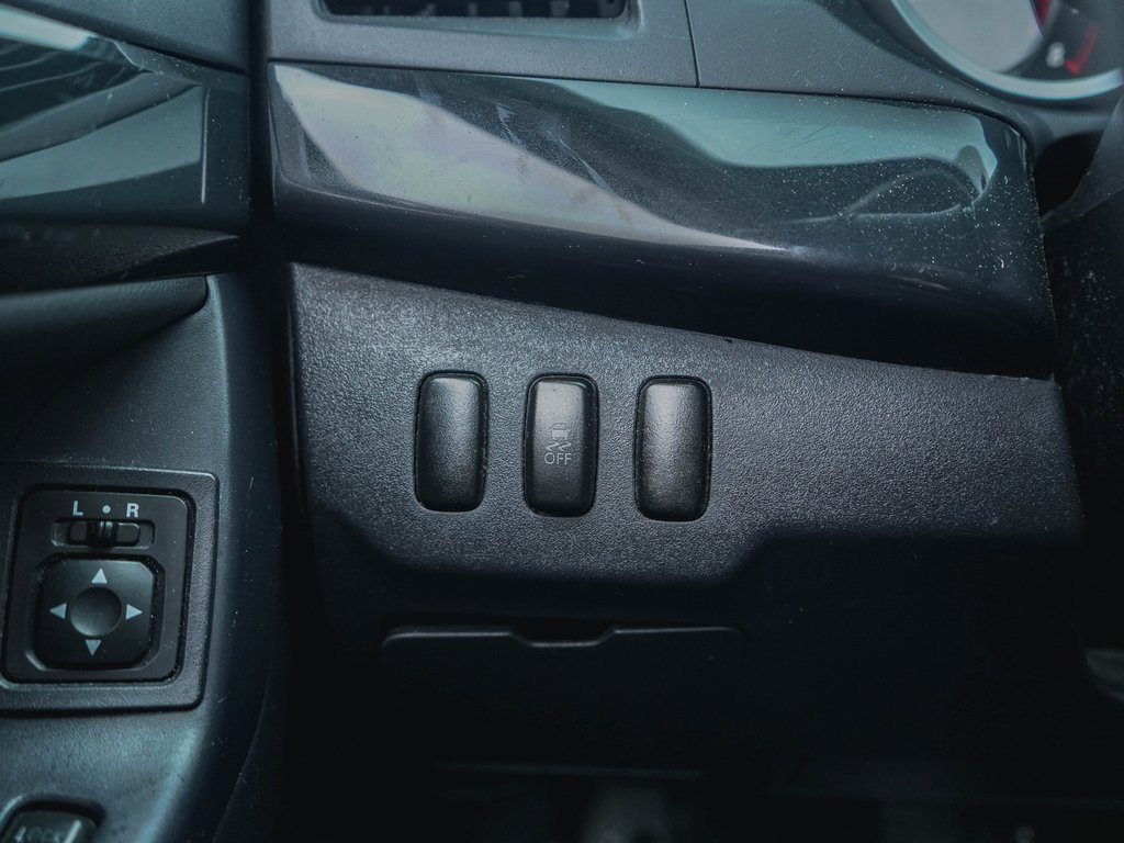 Used 2016 Mitsubishi Lancer ES image 12