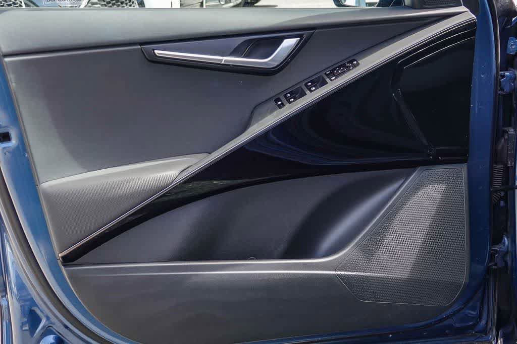 Certified 2023 Kia Niro EX Touring FWD image 19