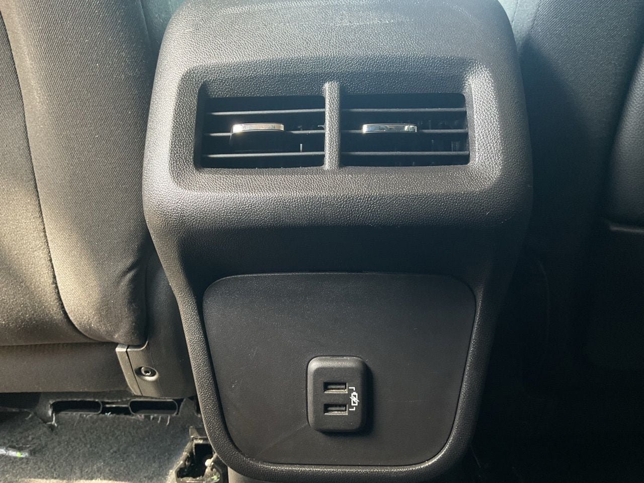 Used 2024 GMC Terrain SLE FWD image 8