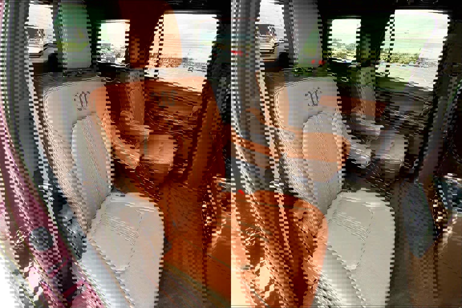 Used 2024 Ford Expedition King Ranch image 17