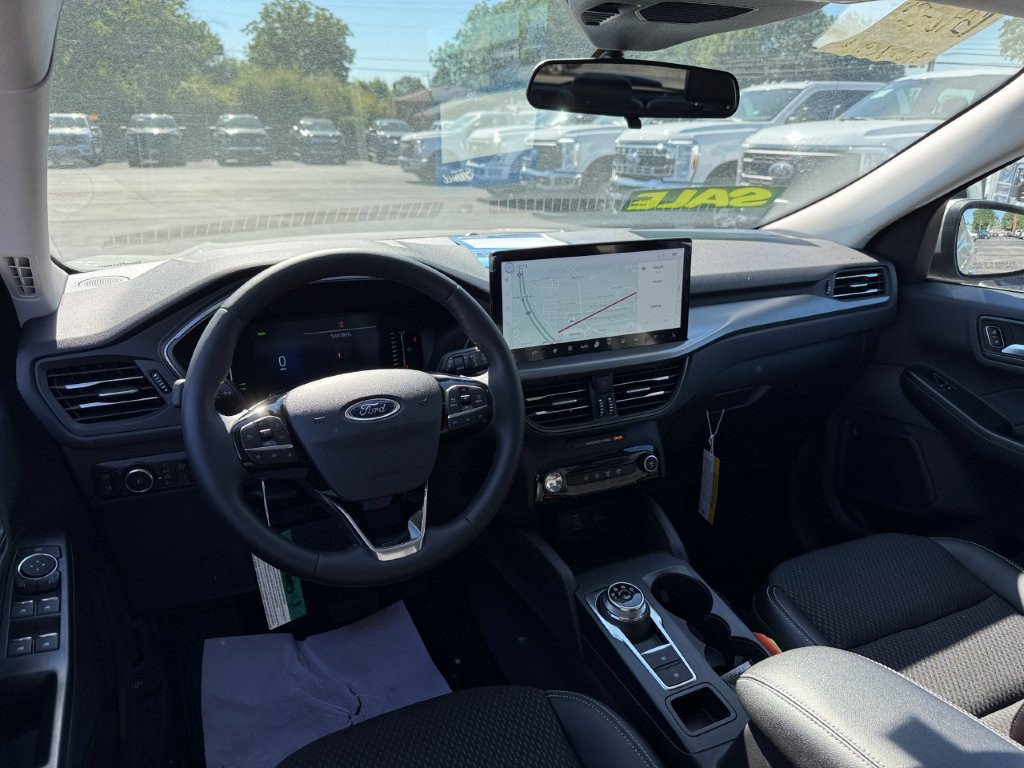 New 2024 Ford Escape SE FWD image 17