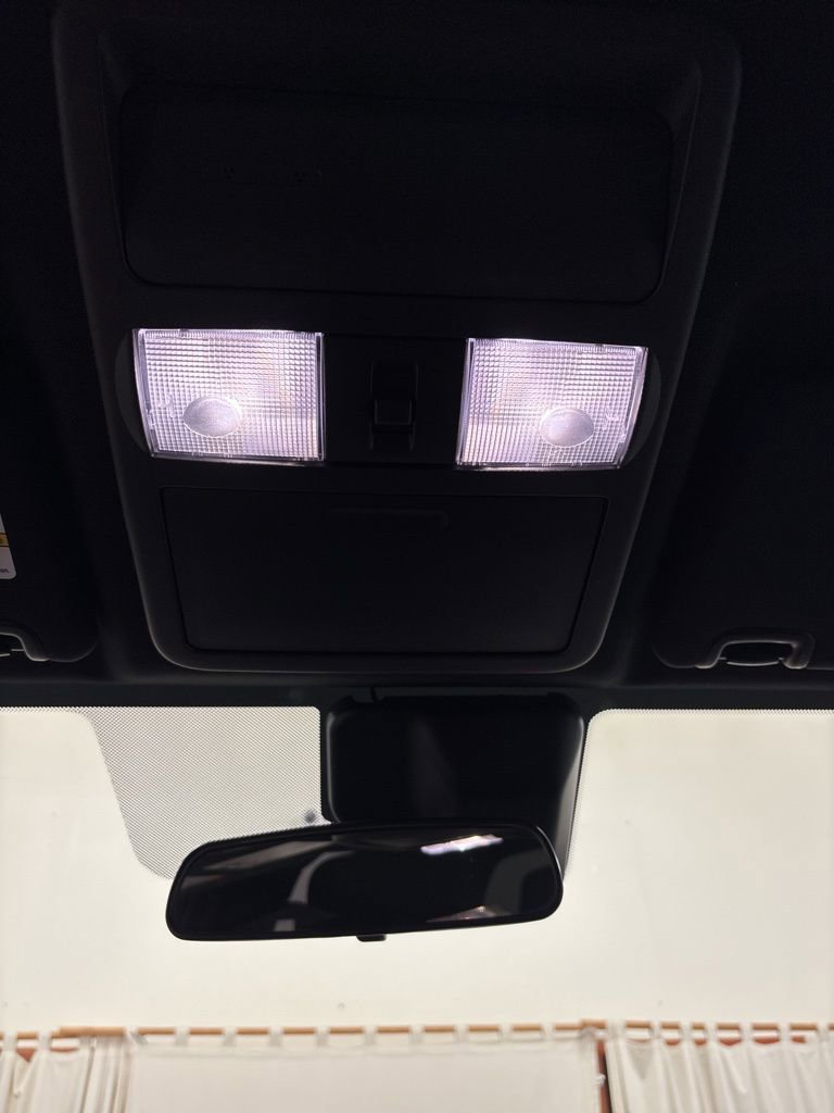 Used 2025 Nissan Frontier PRO-4X w/ Tow Package image 14