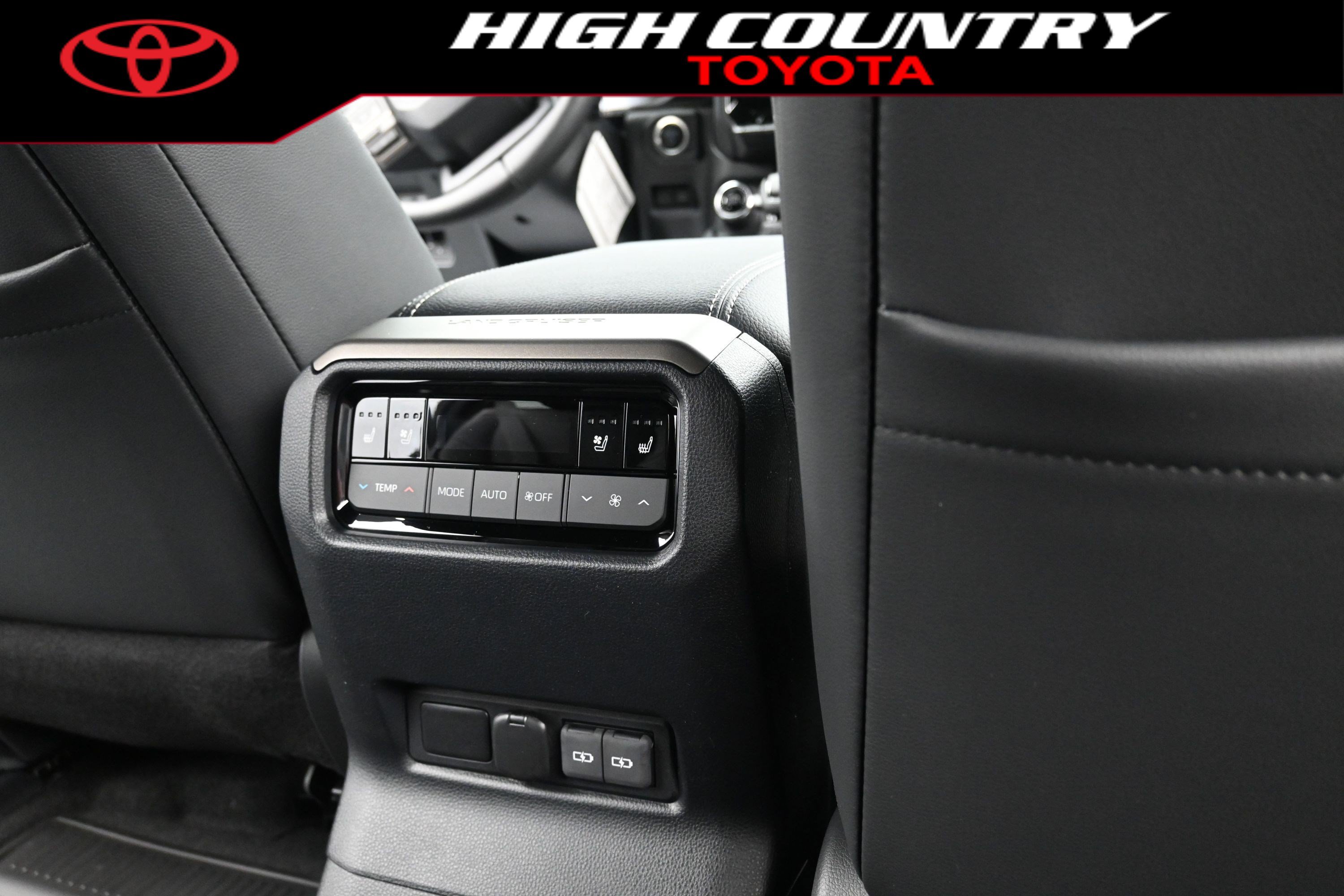 New 2027 Toyota Land Cruiser w/ Premium Package AWD/4WD image 24