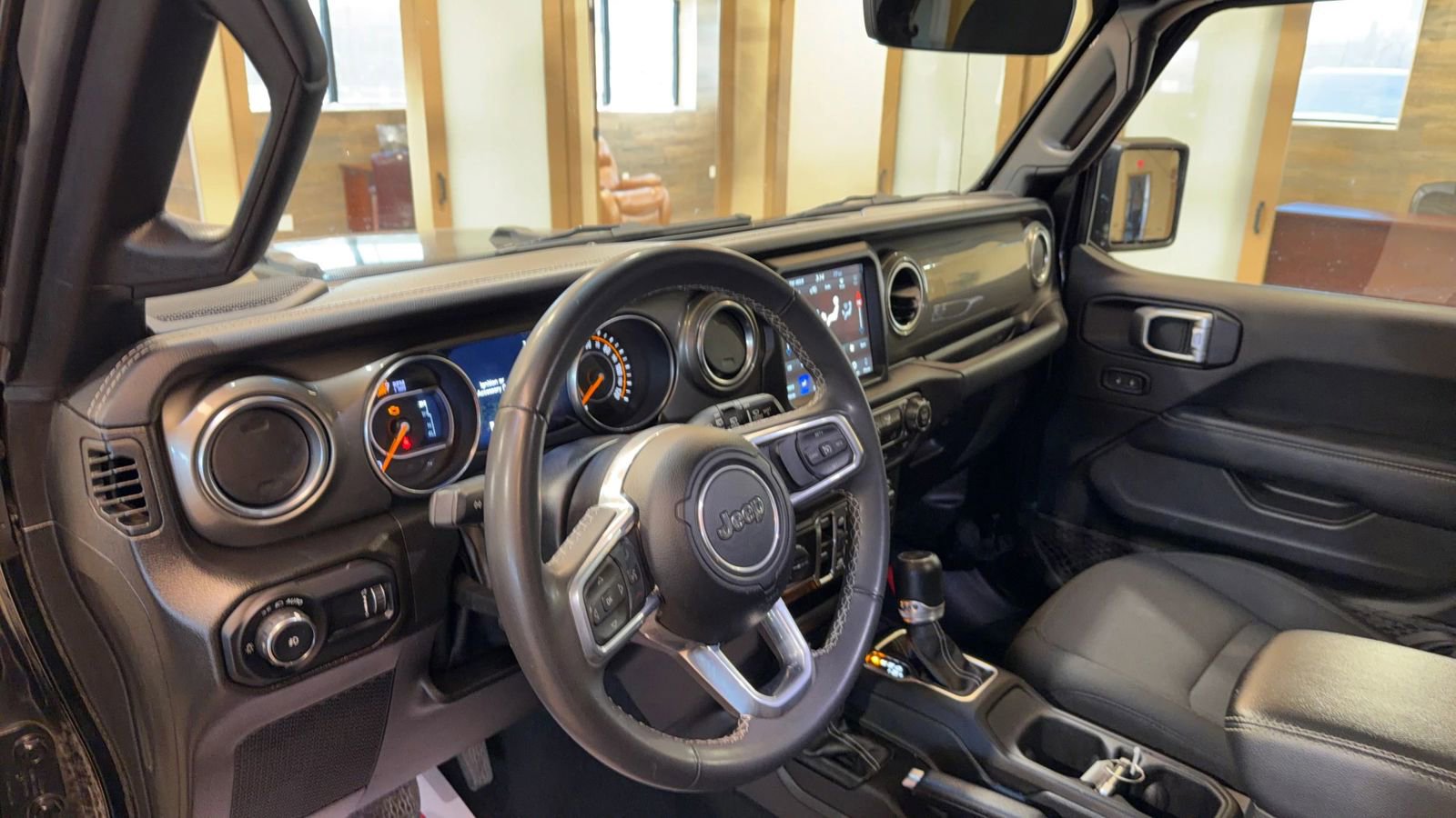 Used 2023 Jeep Wrangler Unlimited Sahara image 10