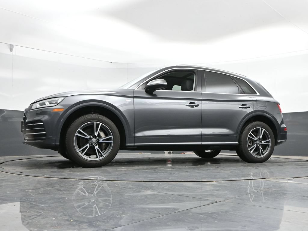 Used 2020 Audi Q5 e Premium Plus w/ Premium Plus Package AWD/4WD image 47
