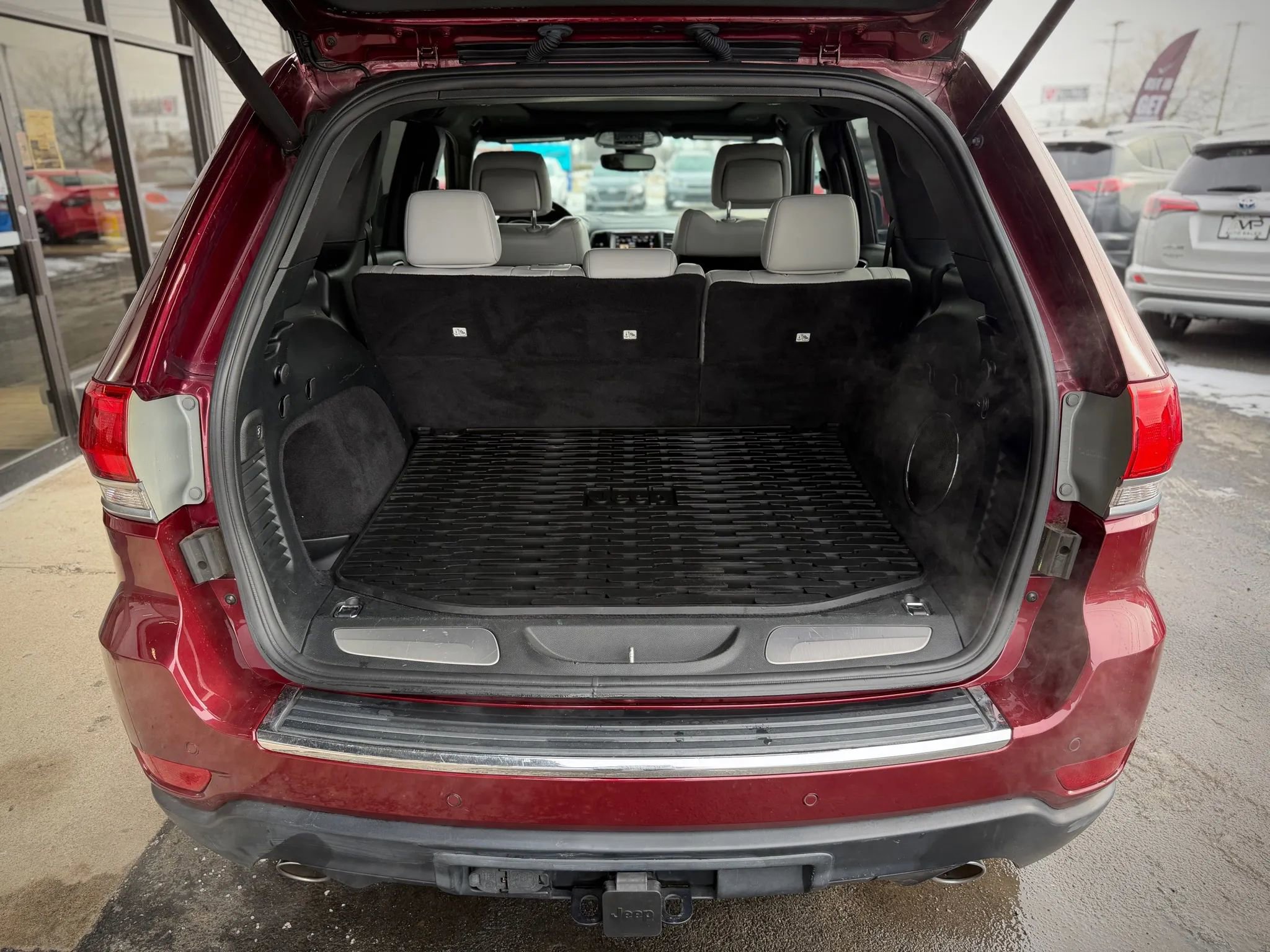 Used 2018 Jeep Grand Cherokee Limited image 27