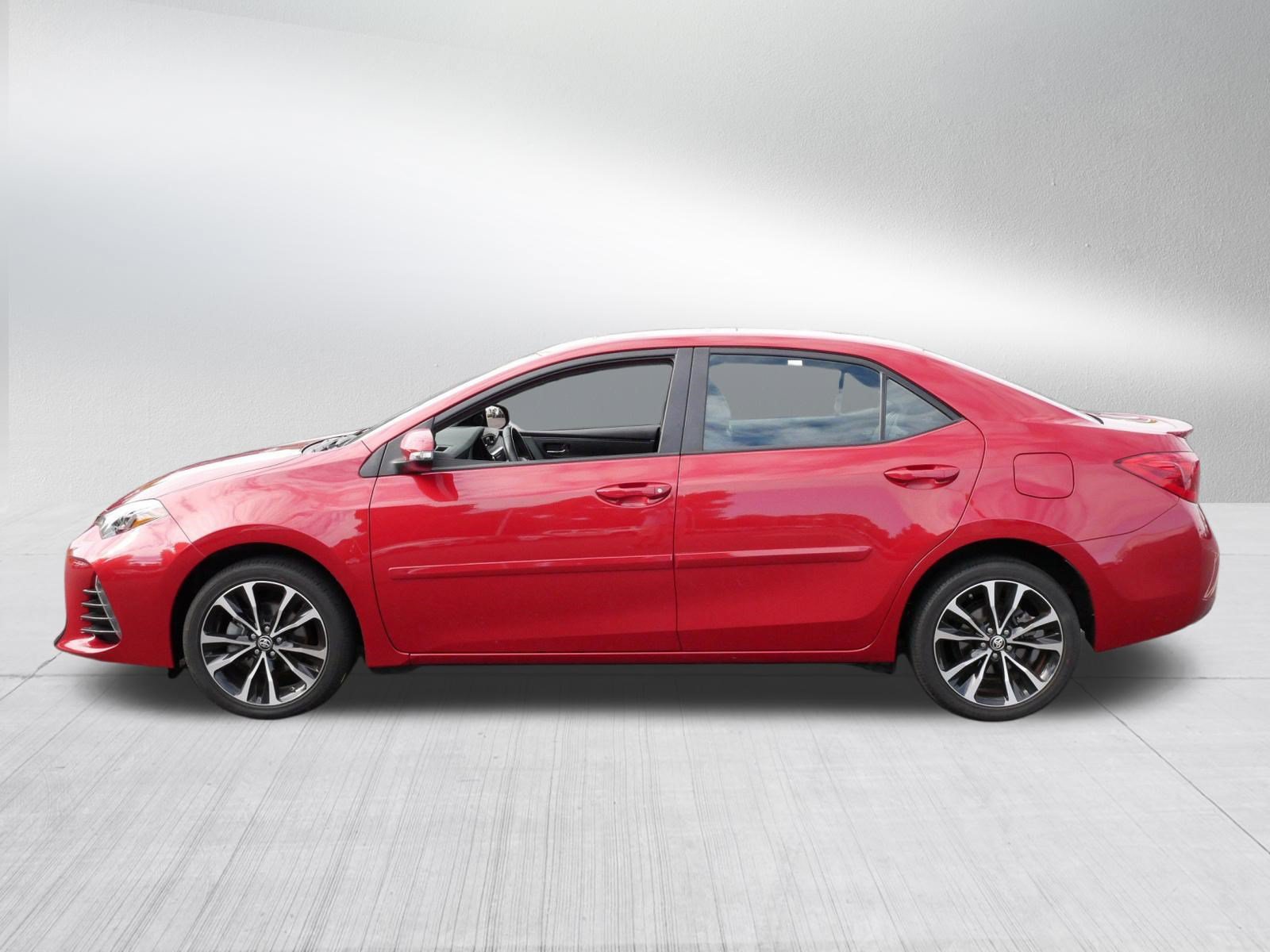 Certified 2019 Toyota Corolla XSE FWD image 4