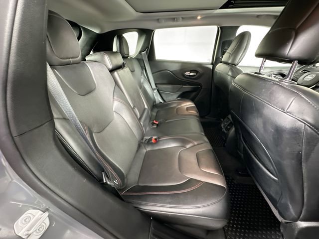 Used 2022 Jeep Cherokee Trailhawk w/ Sun, Sound & Nav Group image 29