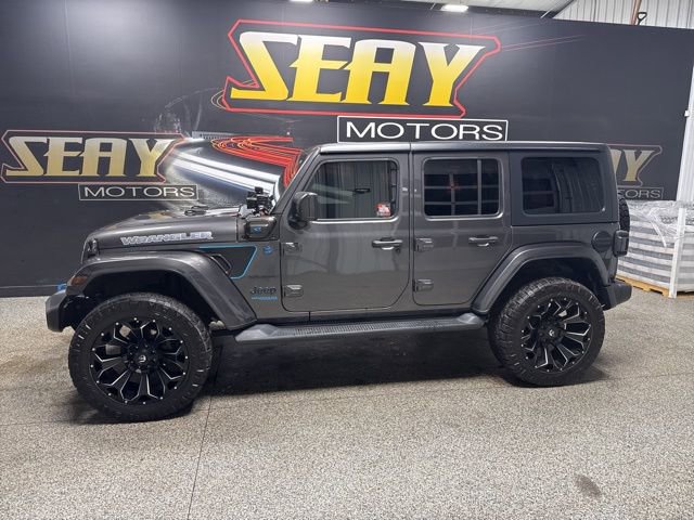 Used 2021 Jeep Wrangler Unlimited Sahara w/ Cold Weather Group image 3