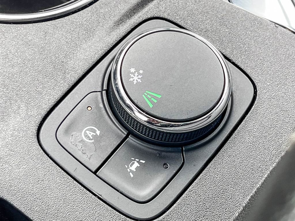 Used 2022 Chevrolet Traverse LT w/ LPO, Floor Liner Package image 36