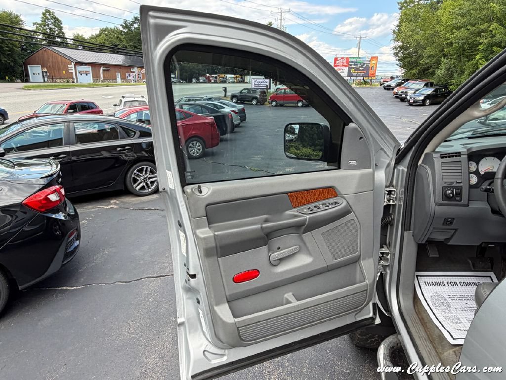 Used 2006 Dodge Ram 2500 Truck Laramie AWD/4WD image 5