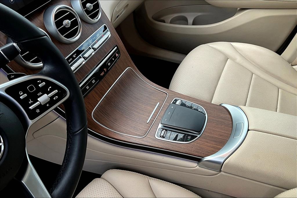 Used 2022 Mercedes-Benz GLC 300 w/ Premium Package Lite image 18
