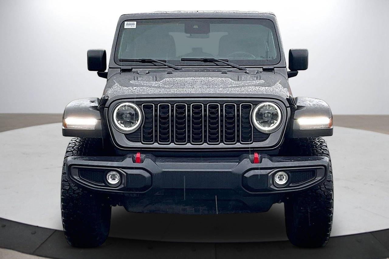 Certified 2025 Jeep Wrangler Unlimited Rubicon w/ Convenience Group image 3