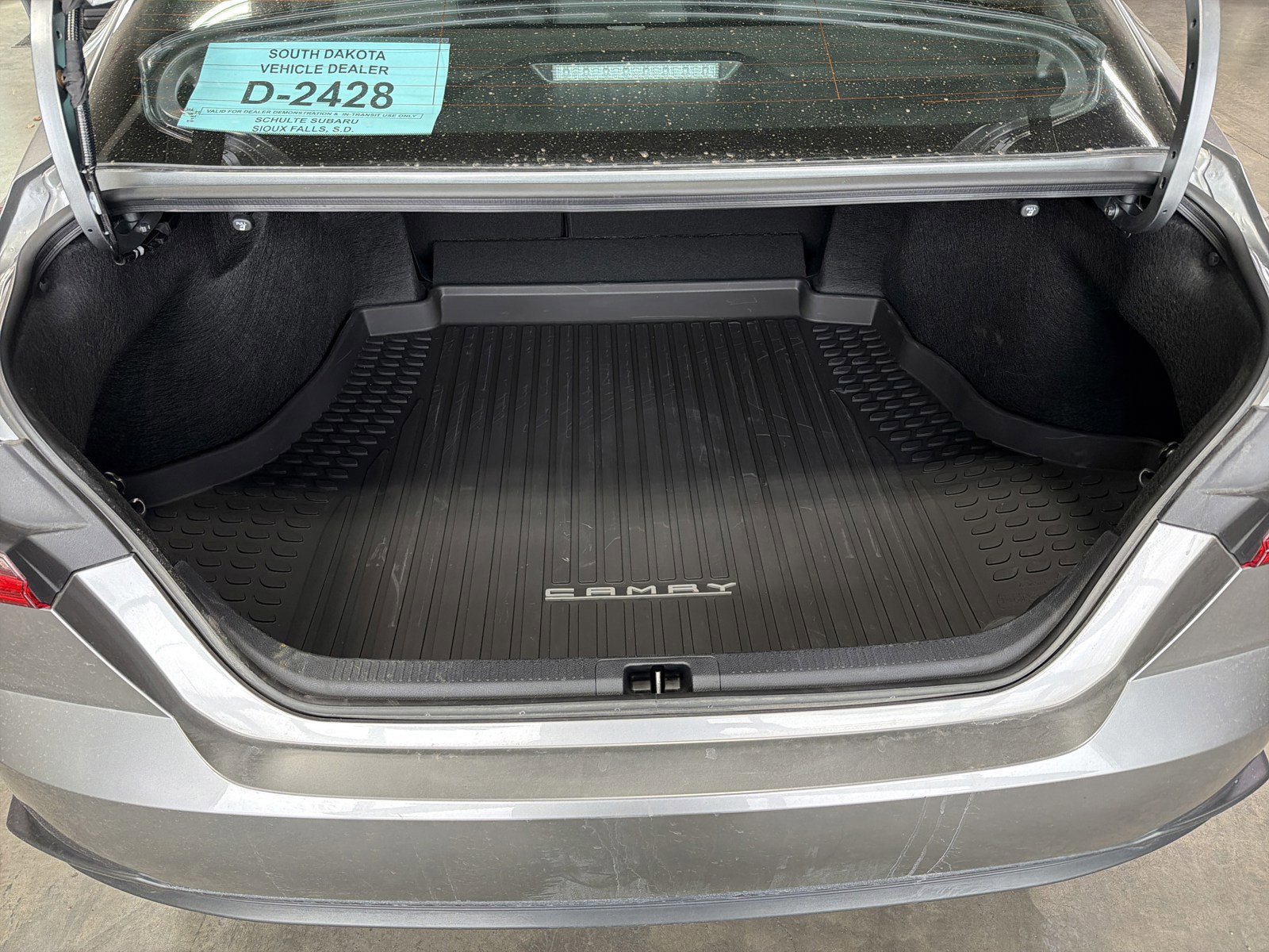 Used 2025 Toyota Camry SE image 18