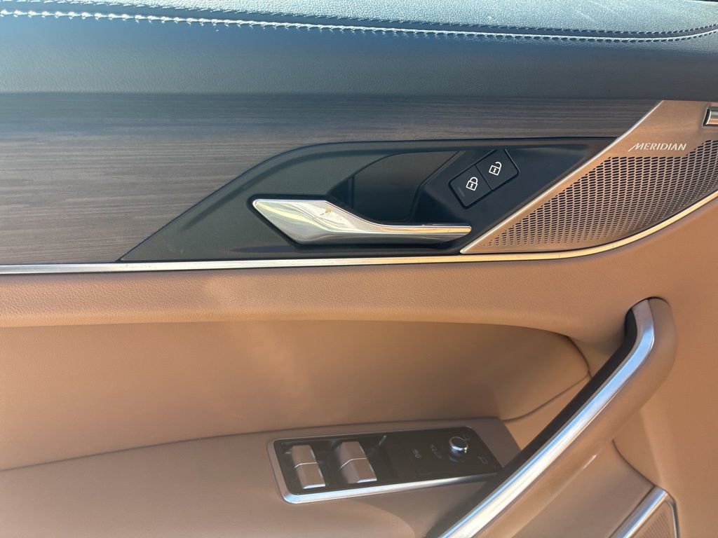 Used 2021 Jaguar F-PACE S image 19