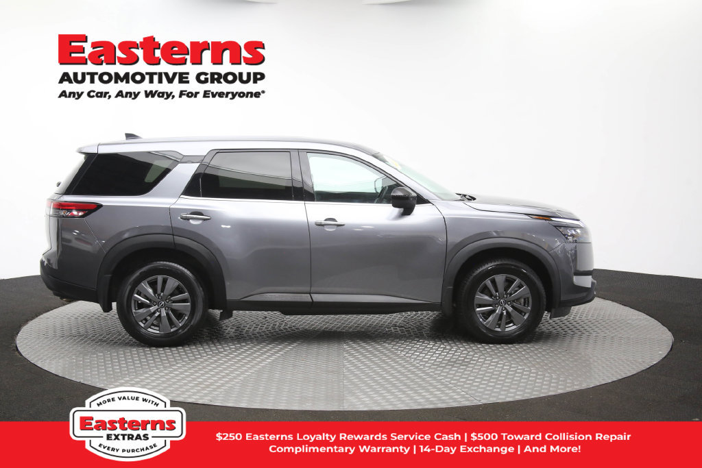 Used 2024 Nissan Pathfinder S AWD/4WD image 49