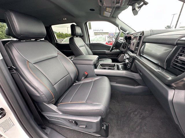 New 2026 Ford F250 Lariat w/ Black Appearance Package AWD/4WD image 26