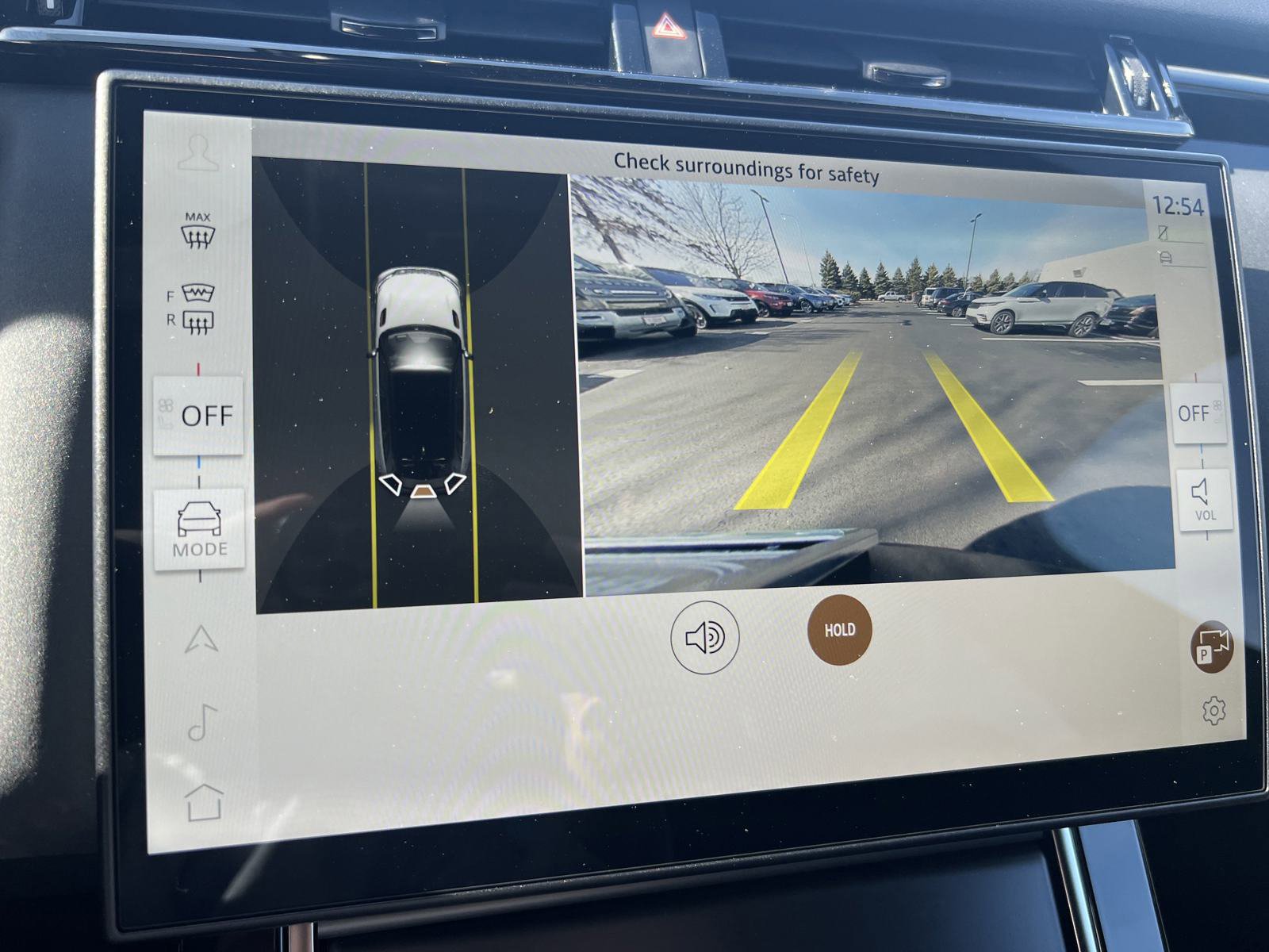 New 2025 Land Rover Range Rover Velar Dynamic SE image 20